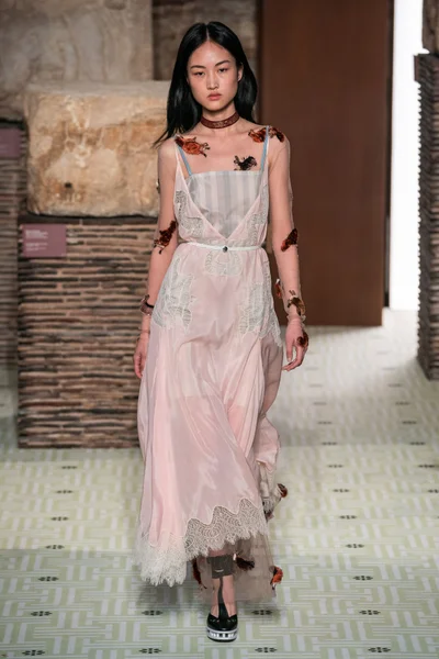 Look 53